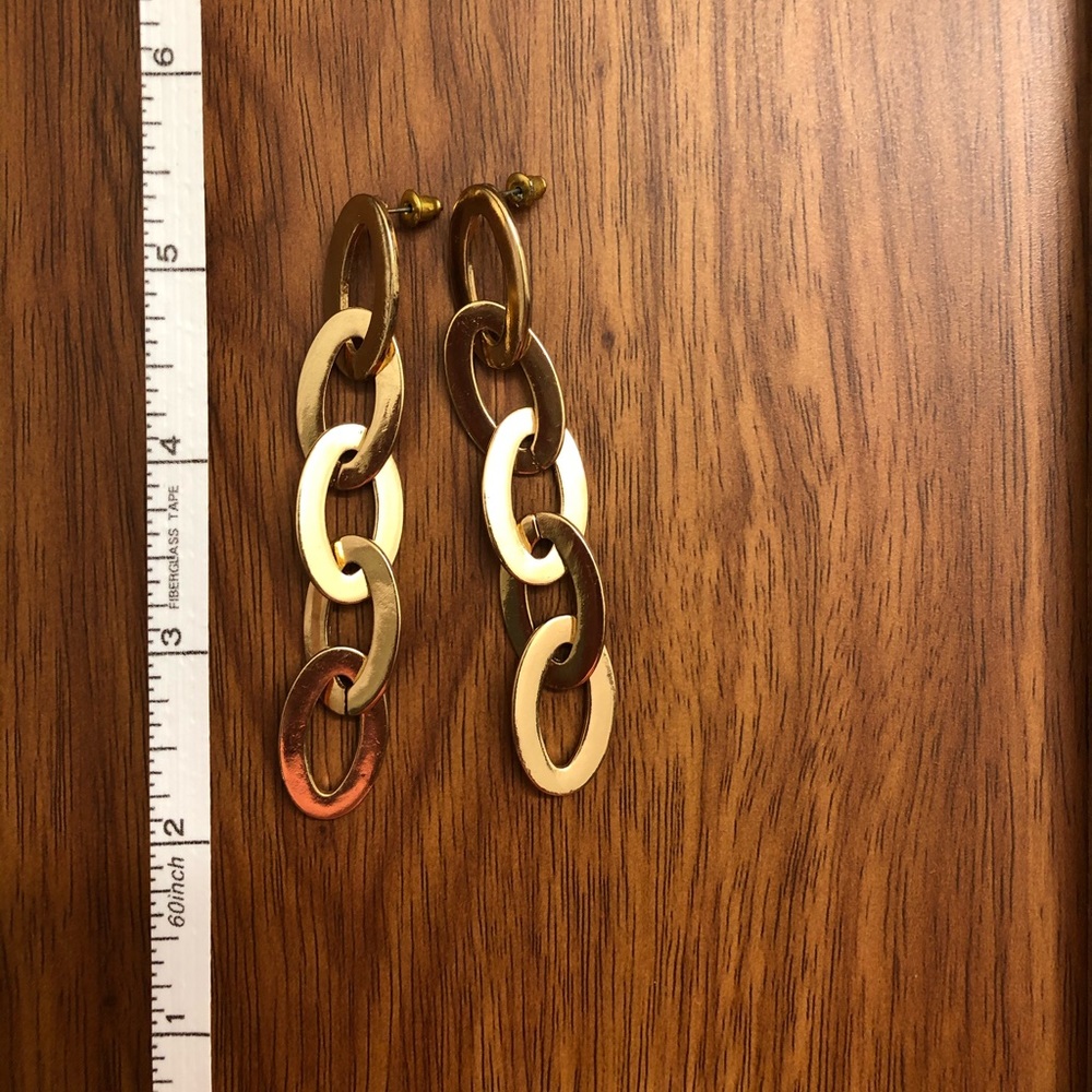 Costume linked earrings